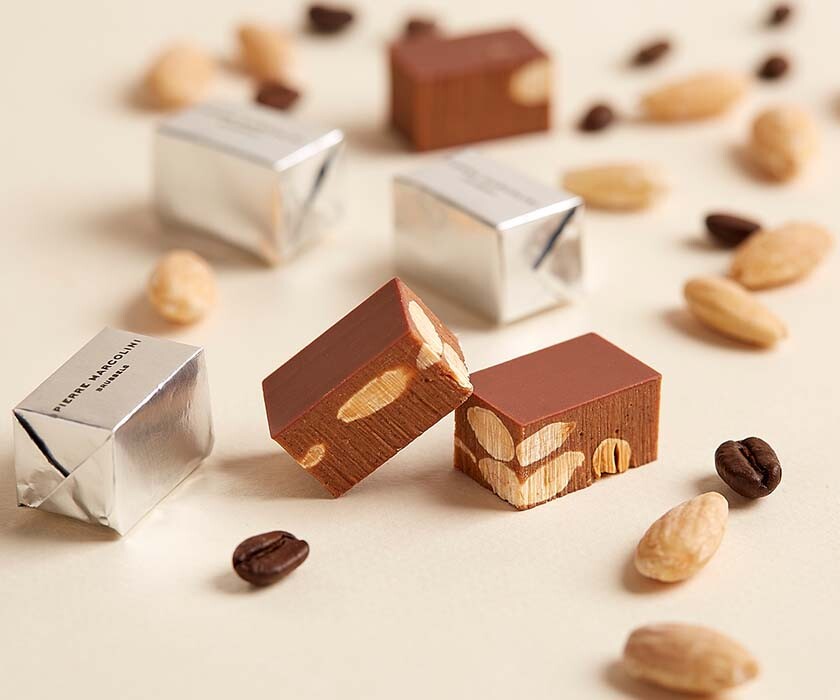 5 petits bonheurs coffee praline bar Permanent collection