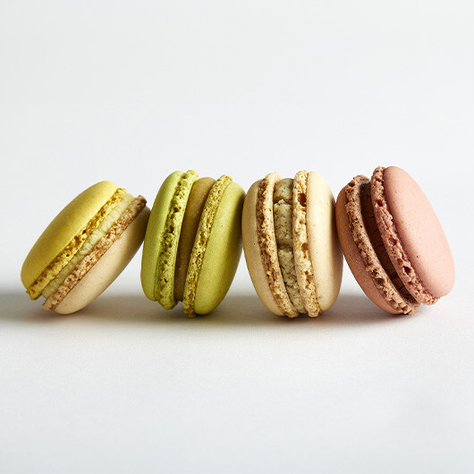 macarons desktop 1 530